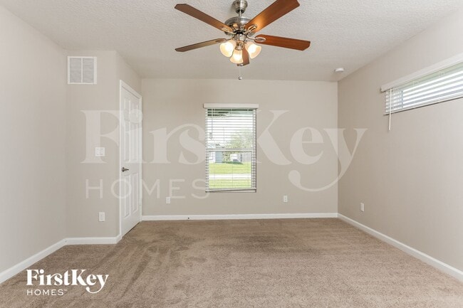 Building Photo - 3921 SW Kabane St