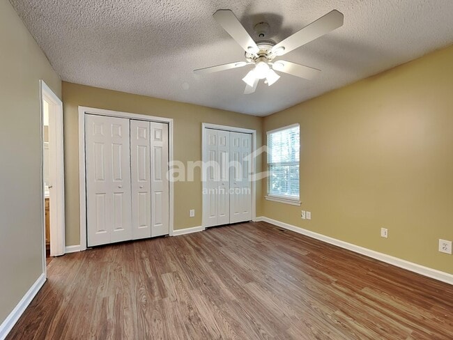 Building Photo - 704 Pepperstone Ct