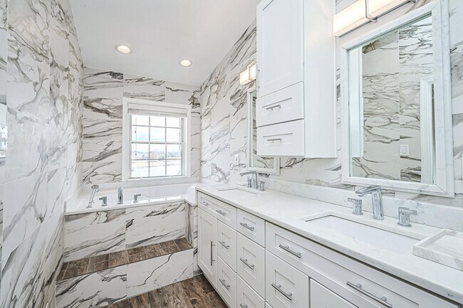 Building Photo - 44171 Paget Terrace