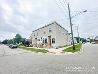 Building Photo - 1253 Broadway Ave NW