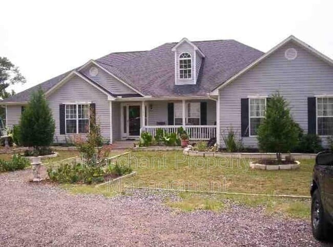 Primary Photo - 162 Mamie Black Rd
