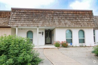 Building Photo - 6108 Belpree Rd
