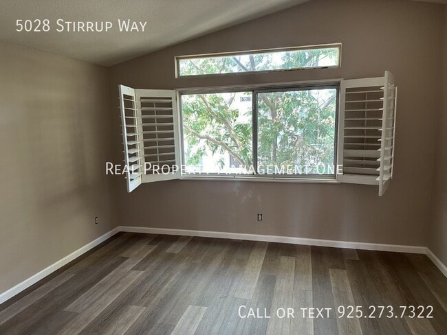 Building Photo - 5028 Stirrup Way
