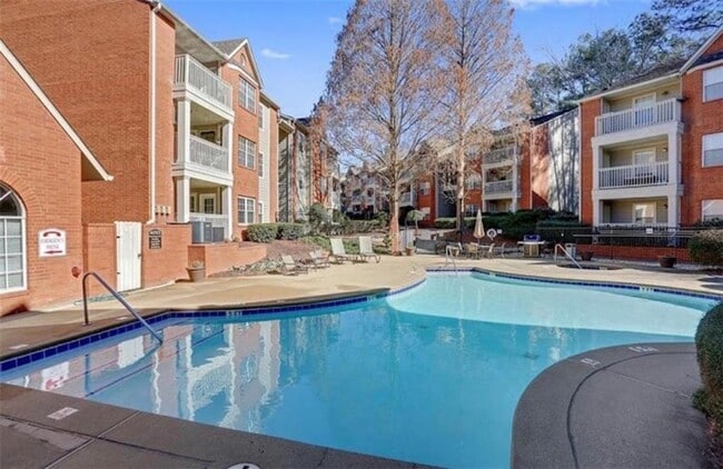 Building Photo - 1021 Chastain Park Ct NE