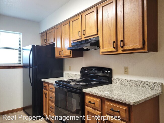 Building Photo - 1 br, 1 bath House - 11407 Springhollow Rd...