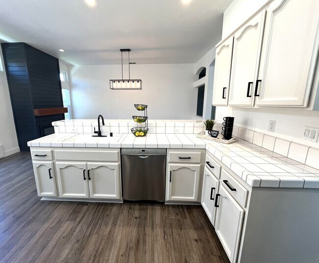 Building Photo - 5138 Windham Way