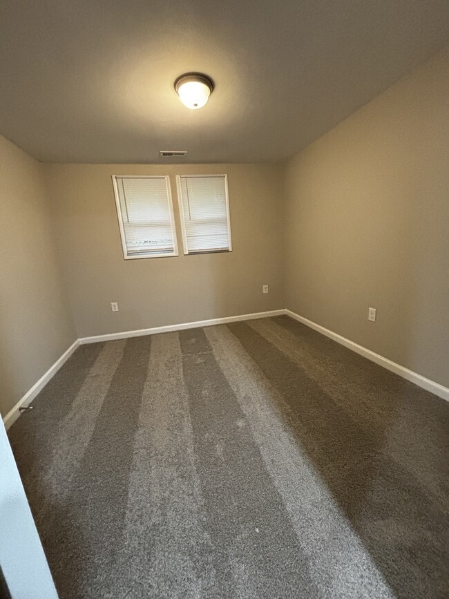Building Photo - 1127 Olivia Ln