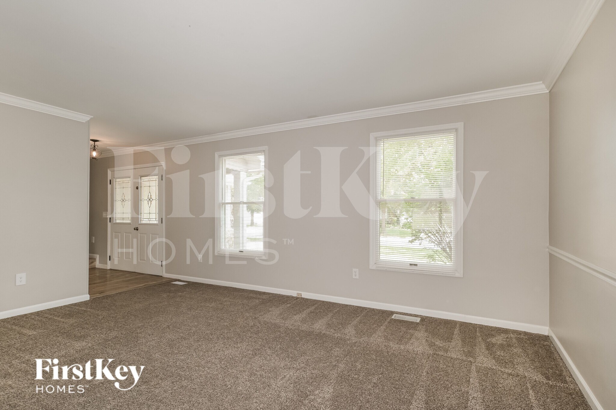 Building Photo - 721 Cedar Glen Dr