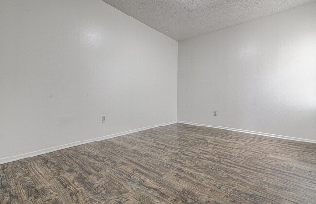 Building Photo - 8108 West Gate Blvd