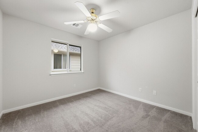 Building Photo - Gated Round Rock Ranch Lease | 3 Bed + Flex Space | 2,376 SF in The Enclave