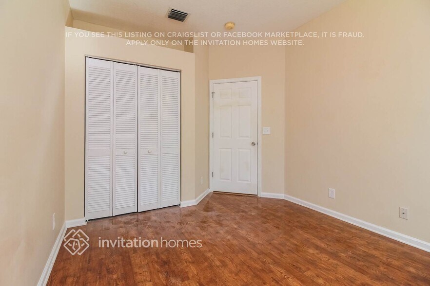 Building Photo - 1324 Fishers Pl