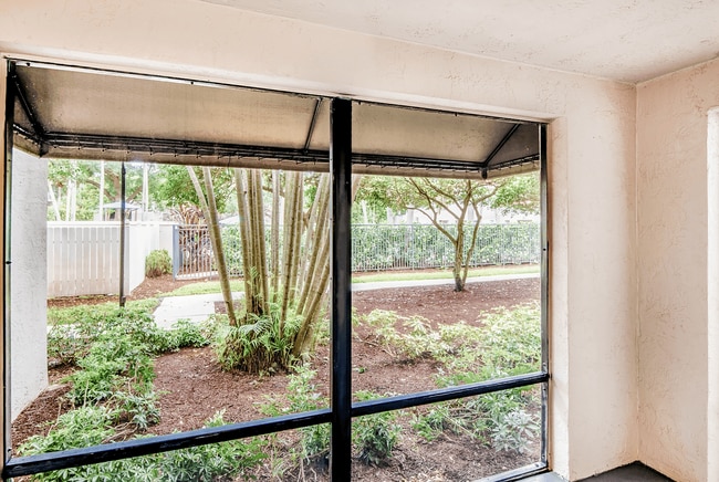 Coconut Palm Club Apartments - 5400 NW 55th Blvd Coconut Creek FL 33073 |  Apartment Finder