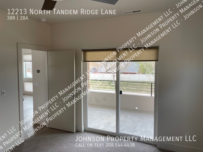 Building Photo - 12213 N Tandem Ridge Ln