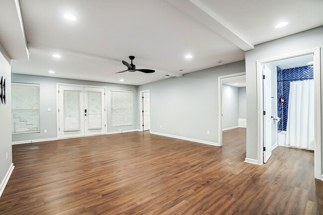 Building Photo - (Coming Soon) Beautiful Remodeled  Home in Historic Wilmore.