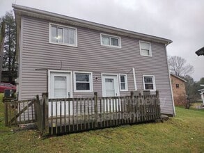 Building Photo - 335 Little Vine Dr