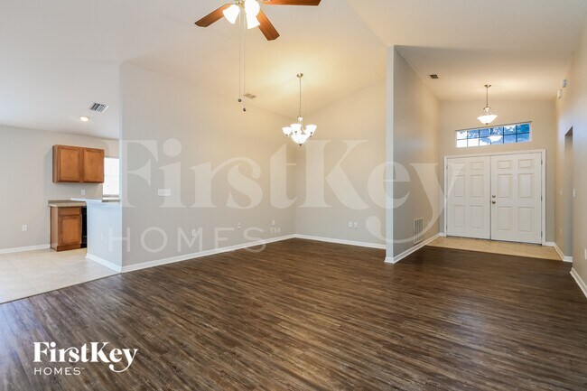 Building Photo - 4736 Mandolin Loop
