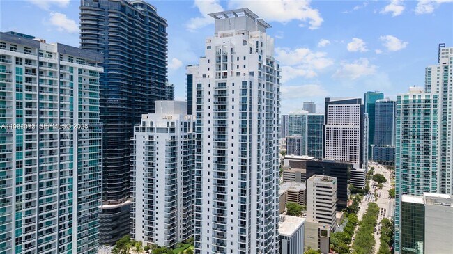 Building Photo - 1050 Brickell Ave