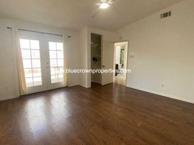 Building Photo - 2702 Stonecreek Pl
