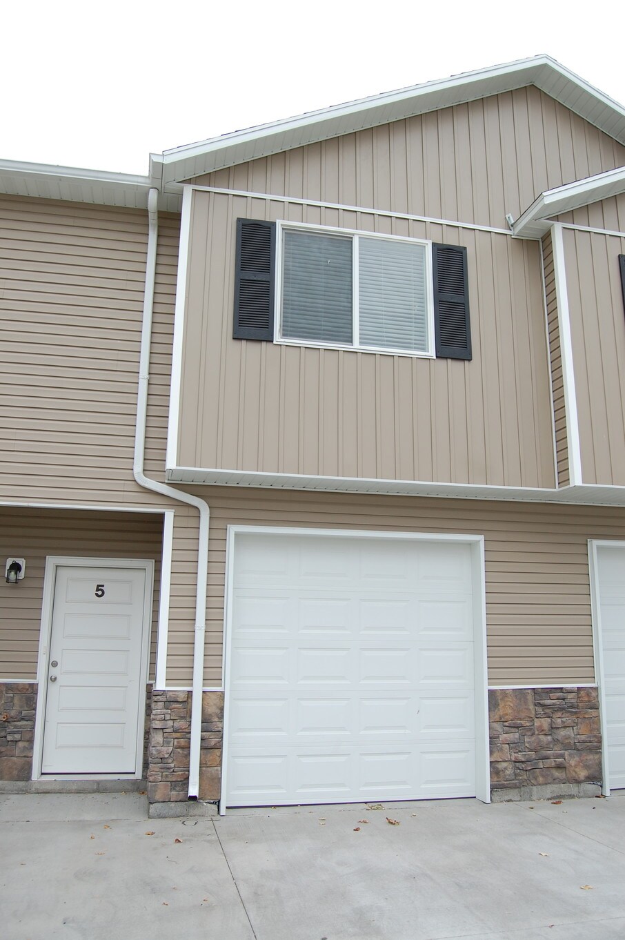 Building Photo - 132 N 100 W