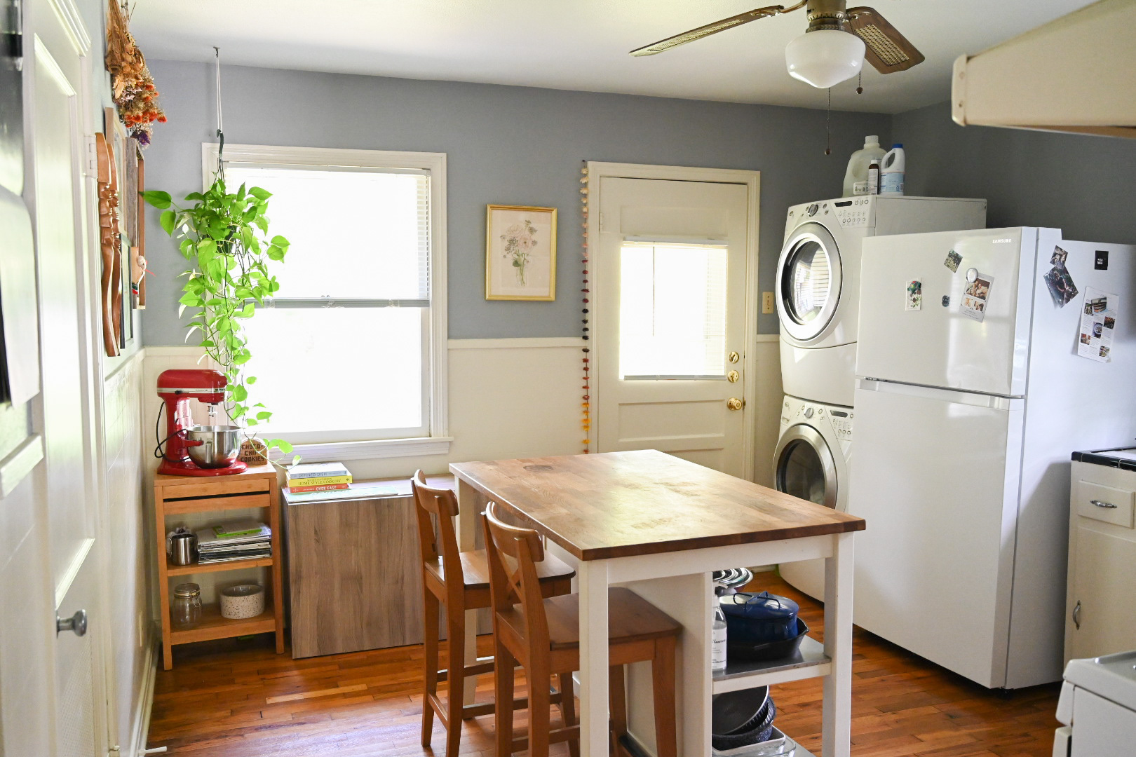 kitchen, door to back yard - 2320 Lafayette Ave