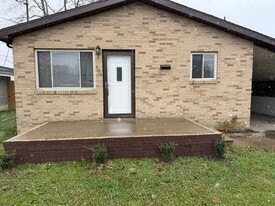 Building Photo - 906 19th St