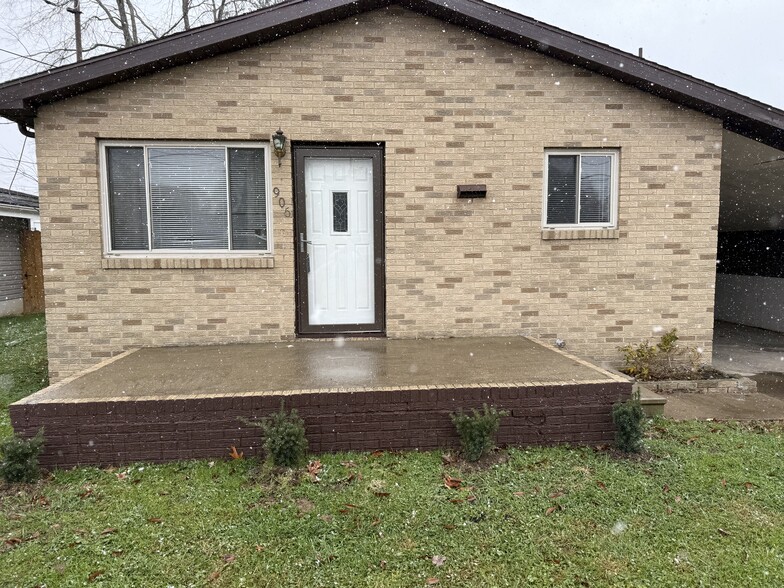 Primary Photo - 906 19th St