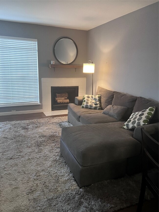 Building Photo - 10001 Westpark Dr