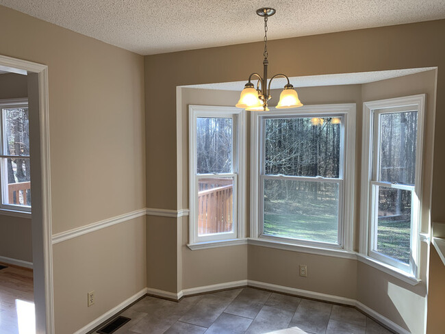 Building Photo - 3 Bed / 2 Bath House for Rent in Clayton
