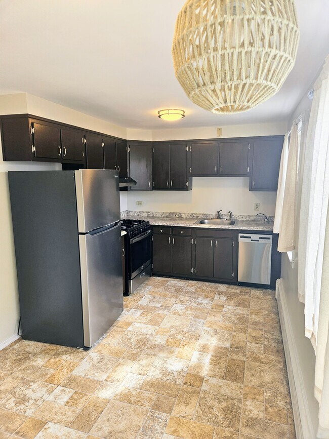 Building Photo - 312 Anita Ln