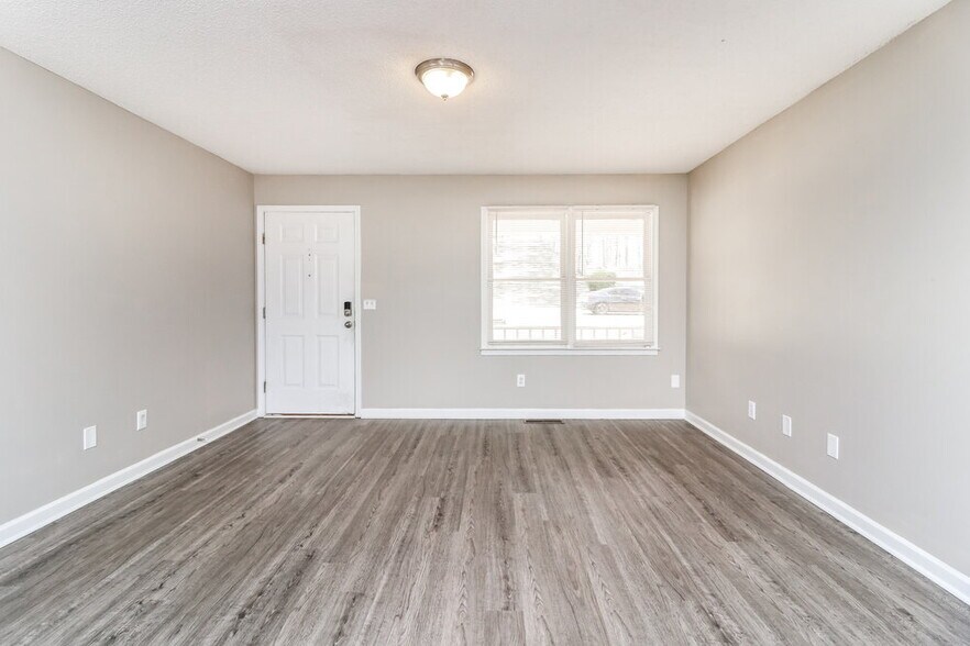 Building Photo - 56 Habersham Cir NE