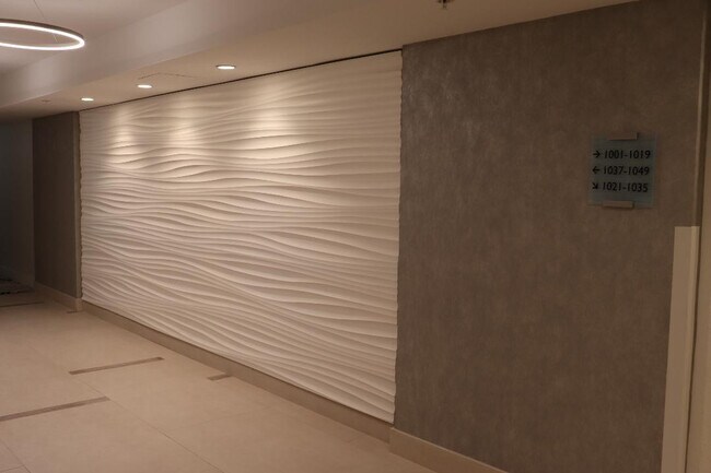 Building Photo - 3001 S Ocean Dr