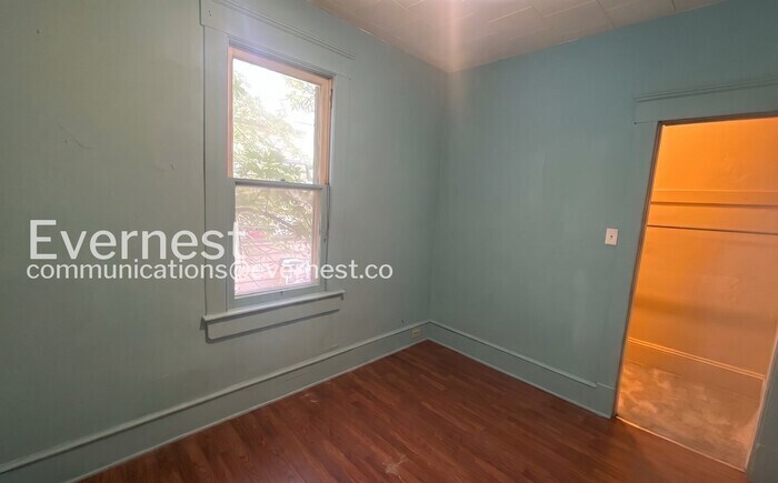 Building Photo - 6401 Gertrude Ave