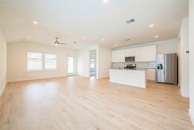 Building Photo - 1210 Via Del Corso Ln