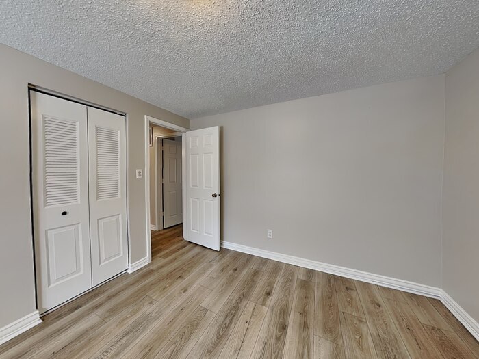 Building Photo - 7315 Connan Ln