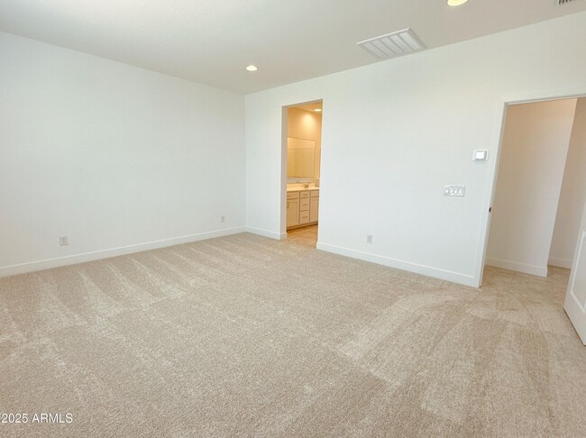 Building Photo - 14807 W Soft Wind Dr