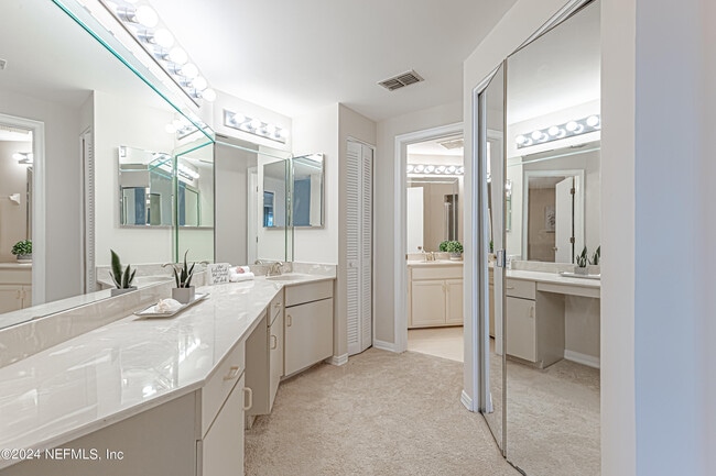 Building Photo - 2099 Winterbourne W