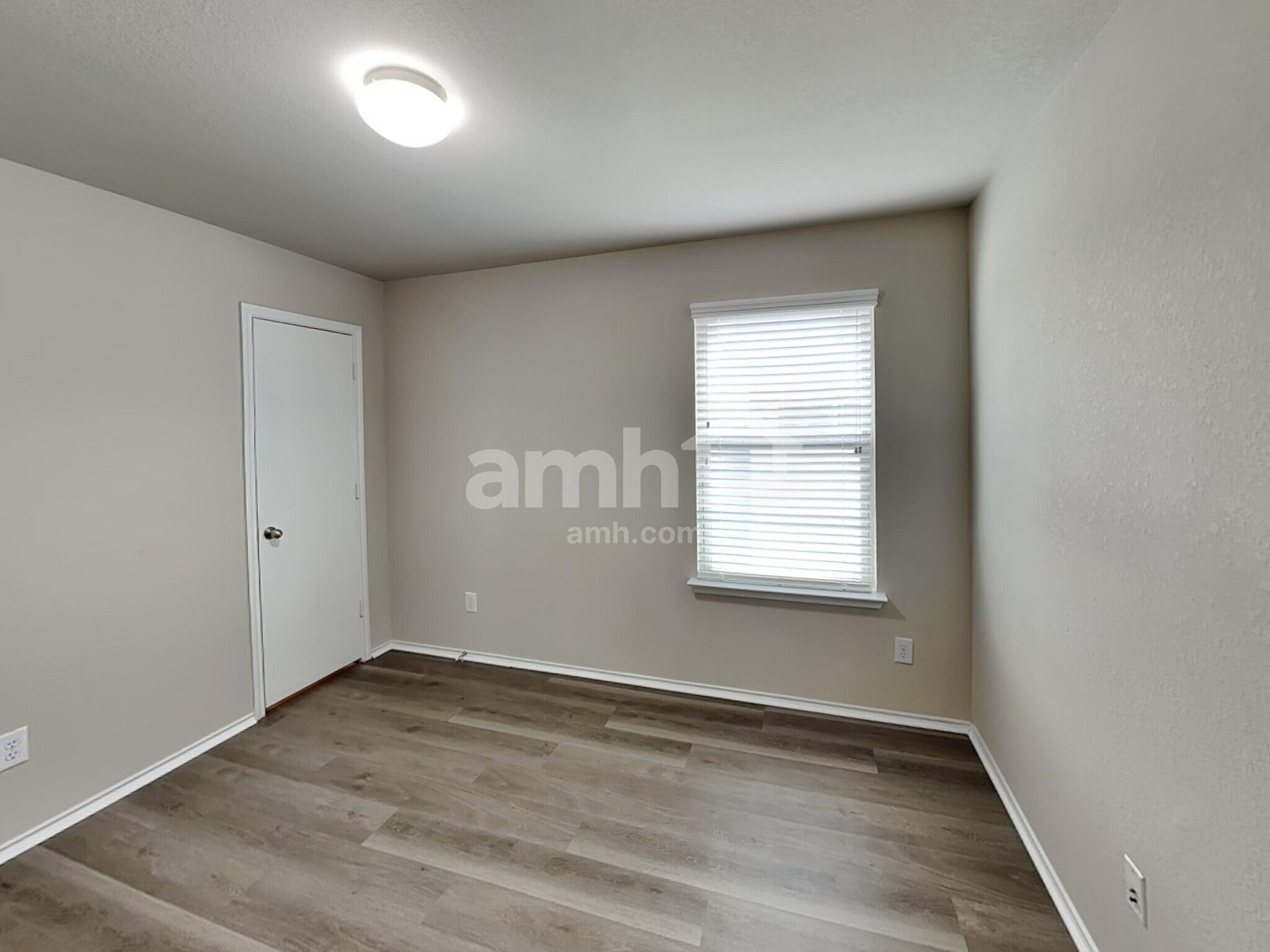 Building Photo - 7335 Winter Song Dr