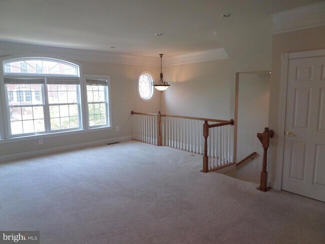 Building Photo - 47574 Royal Burnham Terrace