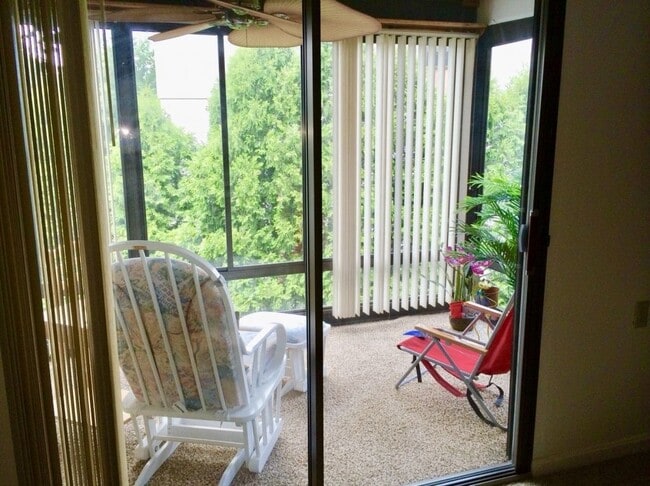 Building Photo - 227 Canal Park Dr