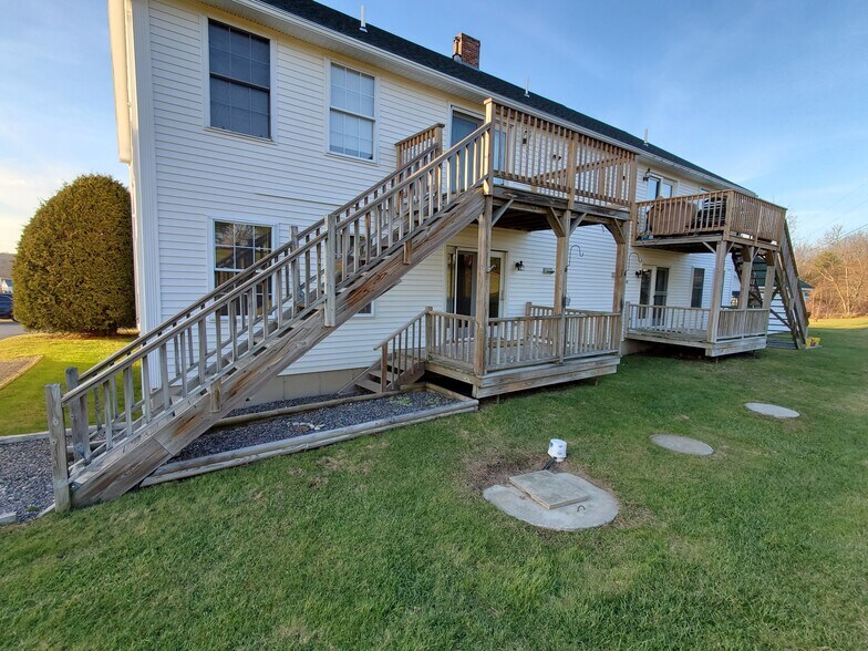 Building Photo - 45 Pleasant View Ridge Rd