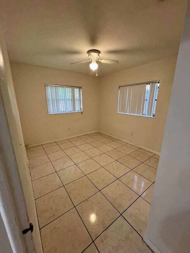 Building Photo - 18321 SW 89th Ct