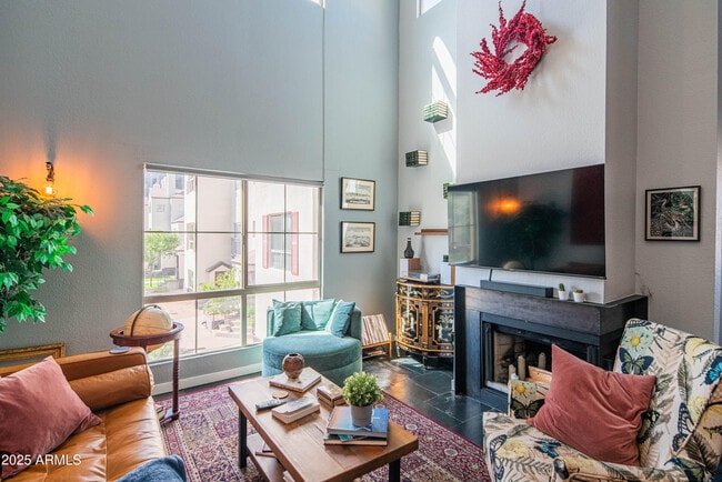 Building Photo - 100 E Fillmore St