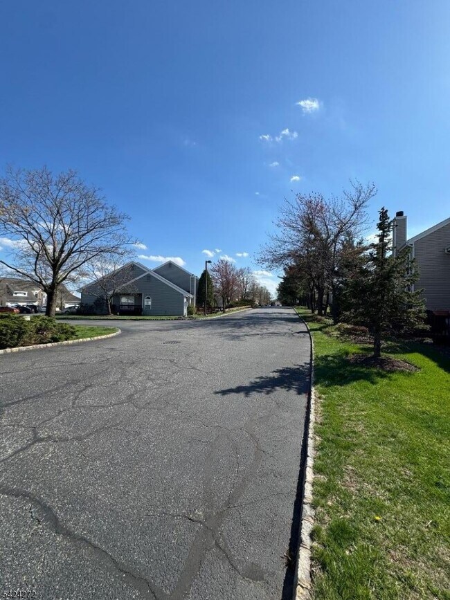 Building Photo - 97 Giordano Dr