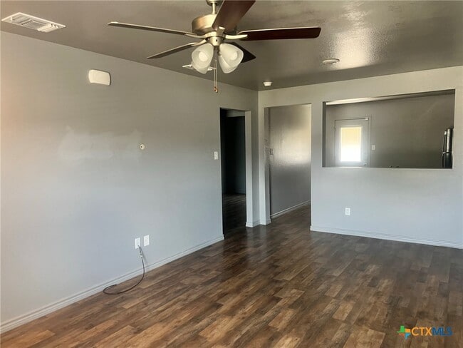 Building Photo - 2814 Leroy Cir