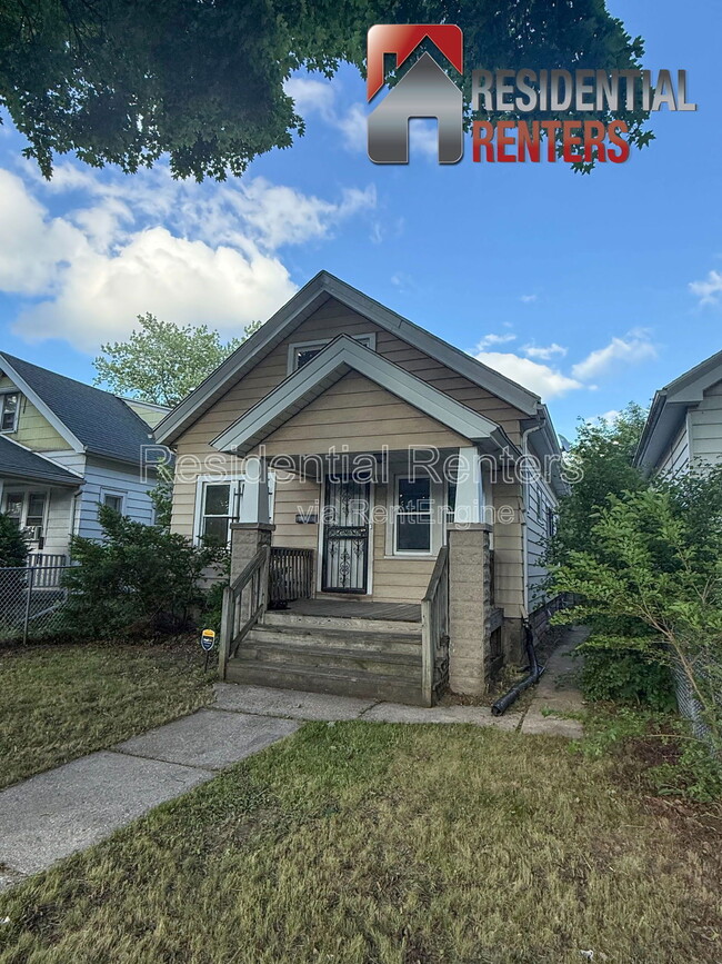 Building Photo - 5560 N 40th St