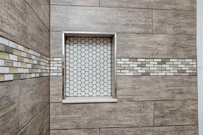 Building Photo - 2095 Sunset Point Rd