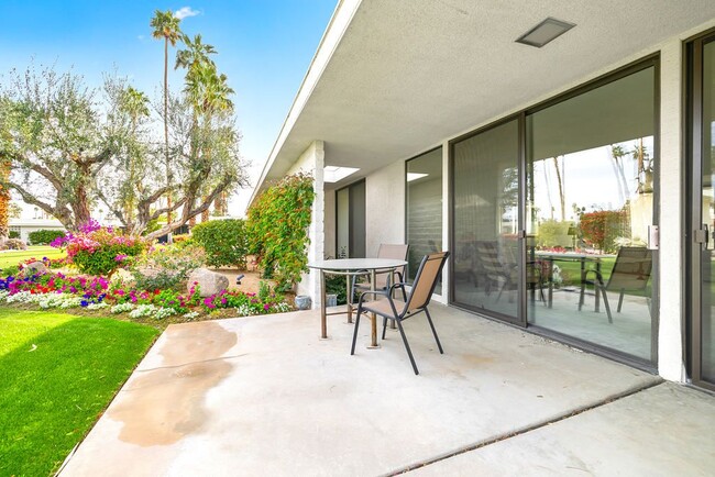 Building Photo - 76750 Lark Dr