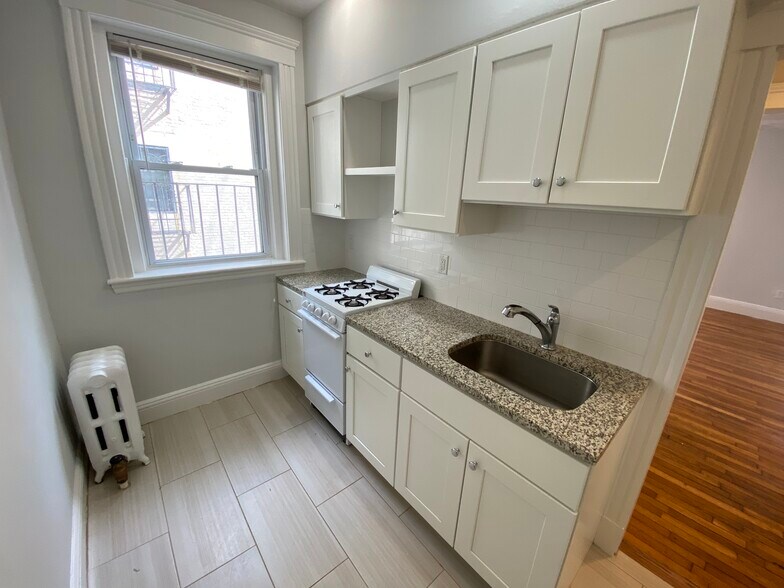 Building Photo - 29 Worthington St