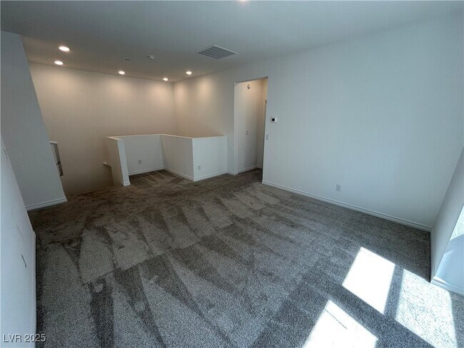 Building Photo - 326 Owens Peak Dr