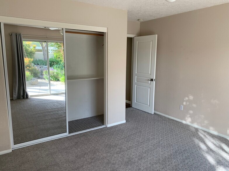 Building Photo - 13960 Driftwood Dr